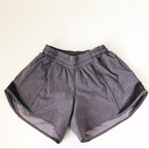 lululemon athletica Pants - Lululemon Hotty Hot Short Long 4” Disperse Dusky 4